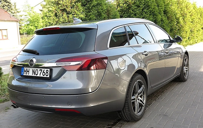 Opel Insignia cena 44600 przebieg: 135000, rok produkcji 2017 z Pieńsk małe 781